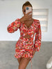 Figurbetontes Kleid mit Blume Muster, Knoten vorn, Ausschnitt, Rüschen