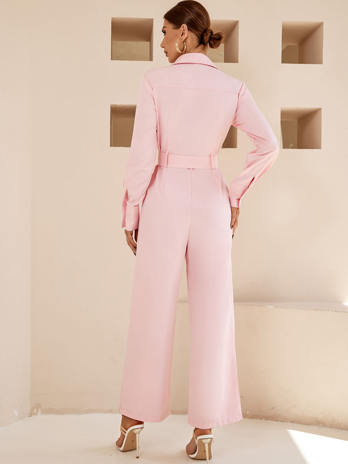 Jumpsuit mit Zwei Taschen, Gürtel