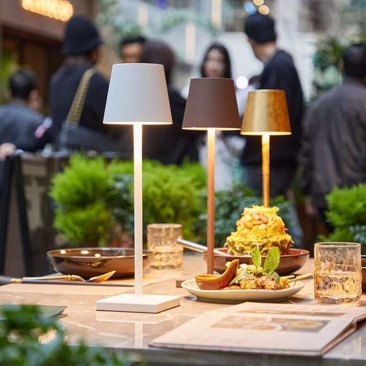 Italienische Design LED Lampe | Kabellose und super gemütliche Tischlampe